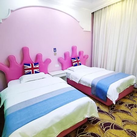 Emeishan Moon Bay Hotel Екстер'єр фото