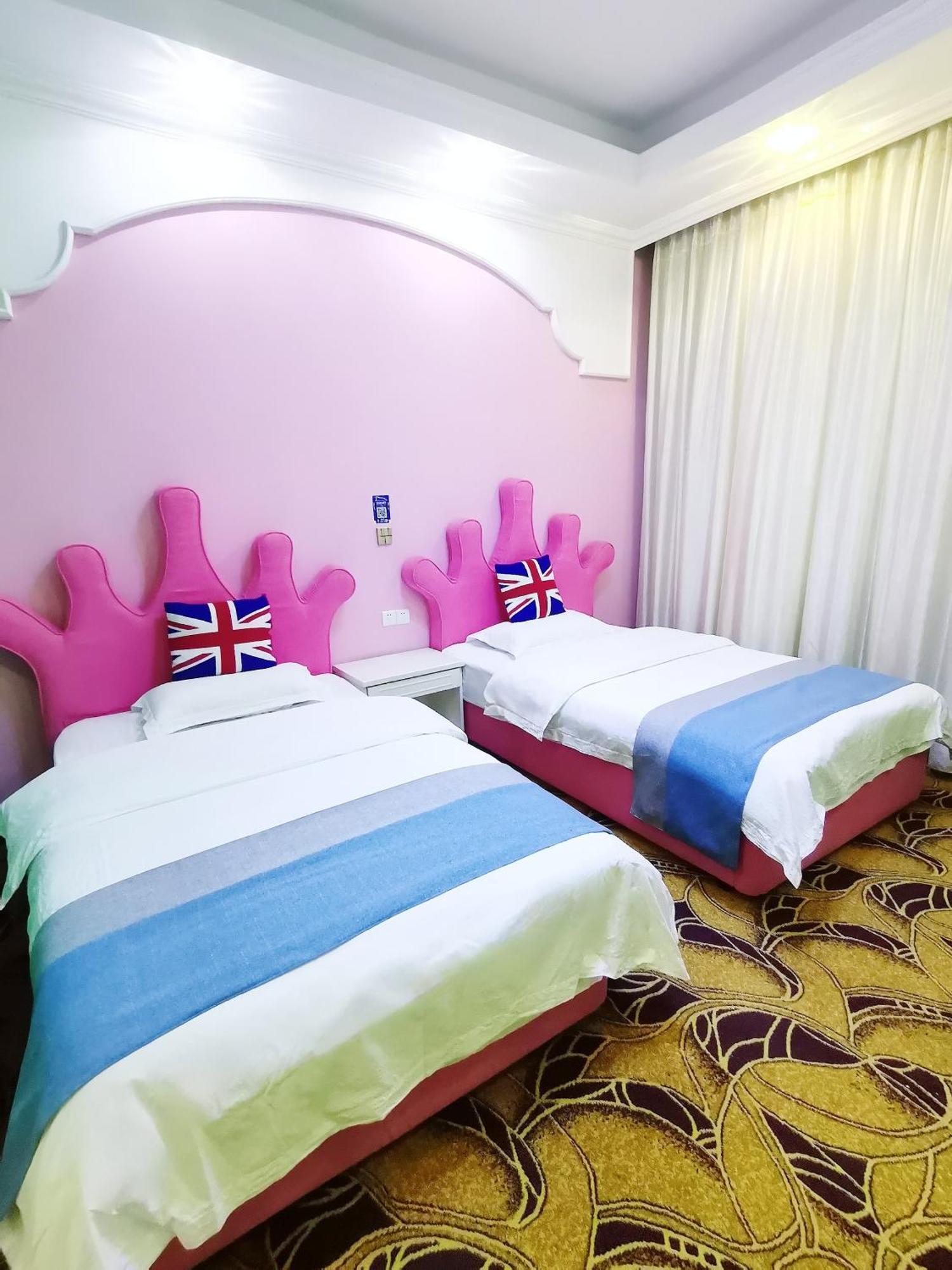 Emeishan Moon Bay Hotel Екстер'єр фото