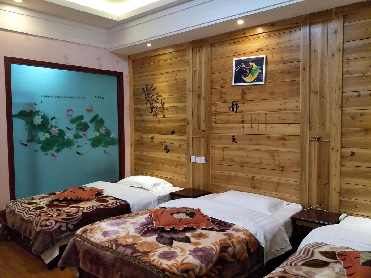 Emeishan Moon Bay Hotel Екстер'єр фото